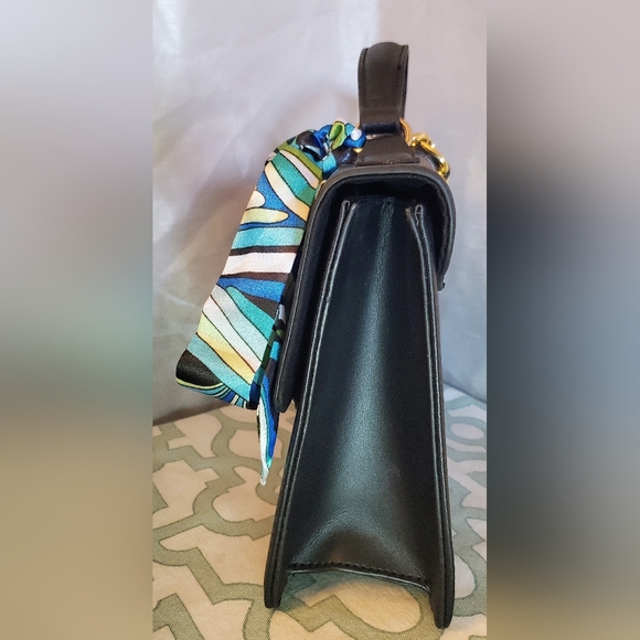 Badgley Mischka Black Vegan Leather Handbag With BM Card Holder. - Picture 5 of 12